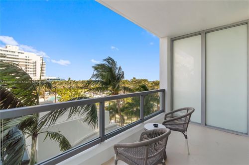 402-4391 Collins Ave, Miami Beach, FL, 33140-3212 | Card Image