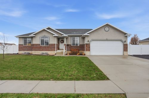 502 S 760 W, Tremonton, UT, 84337-6703 | Card Image