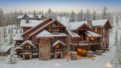 307 Northern Lights Blvd, Whitefish, MT, 59937-8636 | Card Image