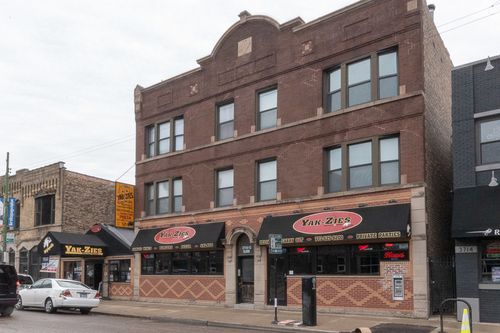3-3710 N Clark St, Chicago, IL, 60613-3843 | Card Image