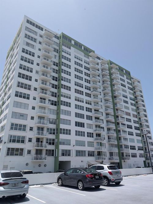b205-2150 Sans Souci Blvd, North Miami, FL, 33181-3045 | Card Image