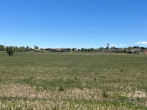 2957 W Walnut St, Wheatland, WY, 82201-3618 | Card Image