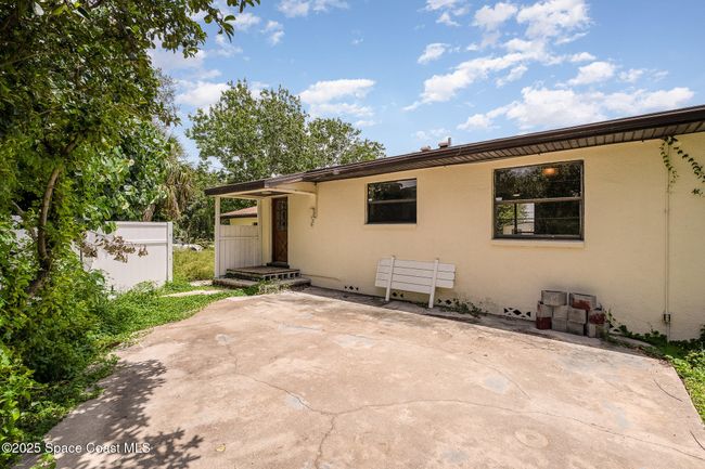 Back of home | Image 21