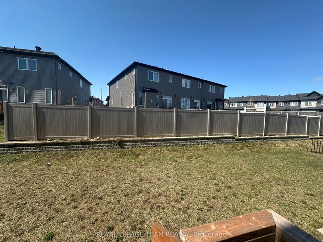 522 Branch St, House attached with 3 bedrooms, 3 bathrooms and 2 parking in Ottawa ON | Image 30