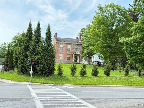 4811 Makyes Rd, Syracuse, NY, 13215-2103 | Card Image