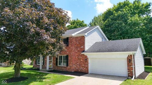 605 White Pine Dr, Noblesville, IN, 46062-8916 | Card Image