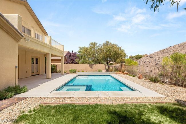 17 Morninglow Pass, House other with 4 bedrooms, 4 bathrooms and null parking in Henderson NV | Image 45