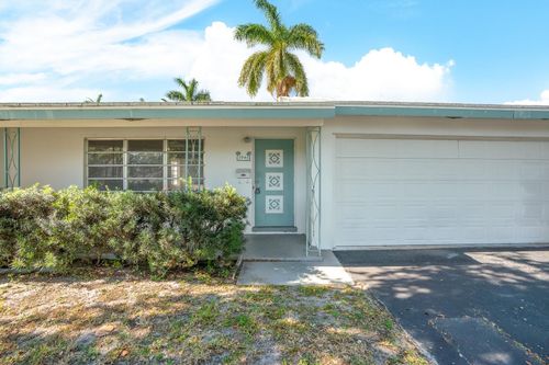 1941 Ne 28th Ave, Pompano Beach, FL, 33062-3118 | Card Image
