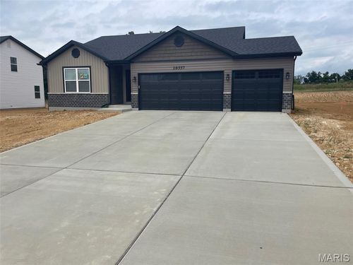 28557 Shallow Water Rd, Warrenton, MO, 63383-4757 | Card Image