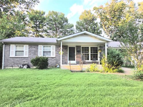 2045 Gerard Park Ln, Hazelwood, MO, 63042-1322 | Card Image