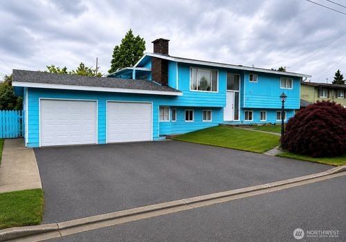 15035 29th Avenue S, SeaTac, WA, 98188 | Card Image