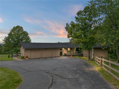 6021 Commane Road, House other with 4 bedrooms, 3 bathrooms and null parking in Lafayette NY | Image 3