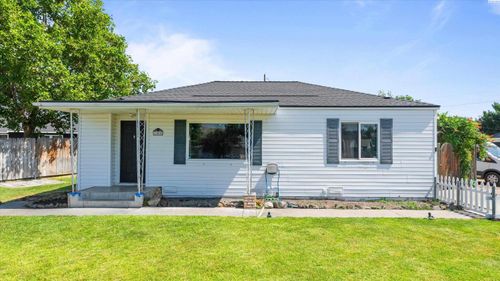 1008 Adams St, Richland, WA, 99352-4506 | Card Image