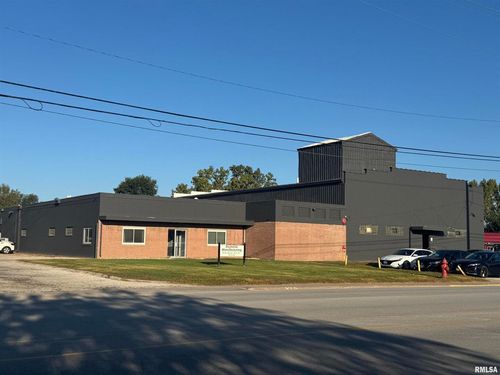 630 4th St W, Milan, IL, 61264-2723 | Card Image