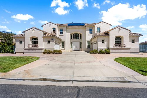 22763 Hialeah Way, Chatsworth, CA, 91311 | Card Image