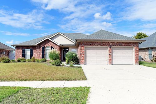 144 Sugarwood Blvd, Houma, LA, 70360-8316 | Card Image