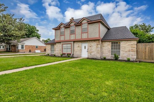 8910 Pine Shores Dr, Humble, TX, 77346-2313 | Card Image