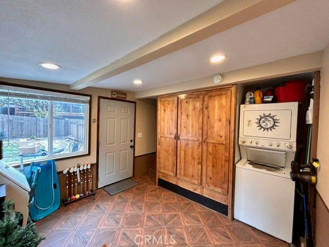 Utility/laundry/spare bedroom space | Image 19