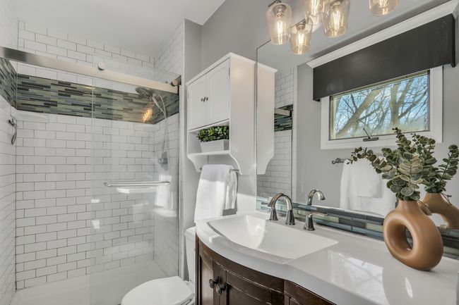 460 Sunnyside Ave, House other with 3 bedrooms, 3 bathrooms and 2 parking in Gurnee IL | Image 20