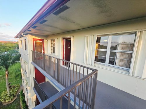 402l-13250 Sw 7th Ct, Pembroke Pines, FL, 33027-6474 | Card Image