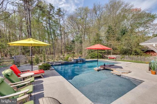 21 S Lakeside Dr W, MEDFORD, NJ, 08055-9240 | Card Image