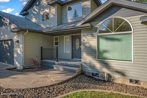 3089 E Lake Forest Dr, Hayden Lake, ID, 83835-9538 | Card Image