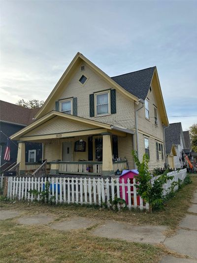 1650 A Avenue Ne, House other with 3 bedrooms, 1 bathrooms and null parking in Cedar Rapids IA | Image 1