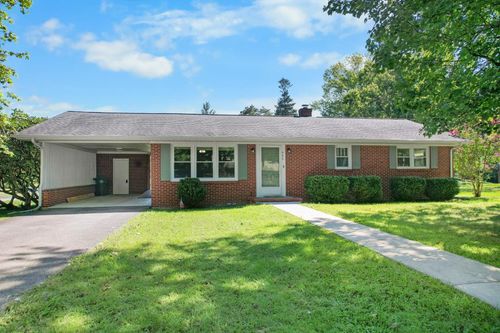 446 Montview Dr, Abingdon, VA, 24210-2108 | Card Image