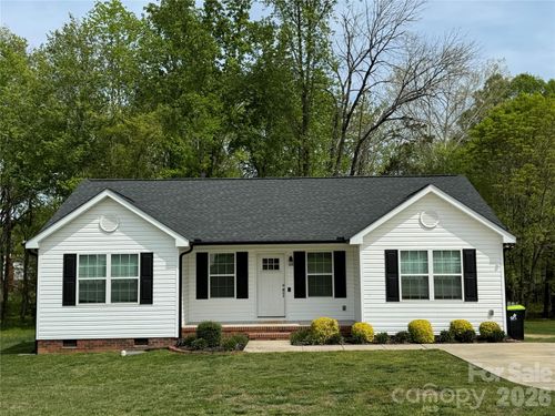 524 W Stokes St, China Grove, NC, 28023-5788 | Card Image