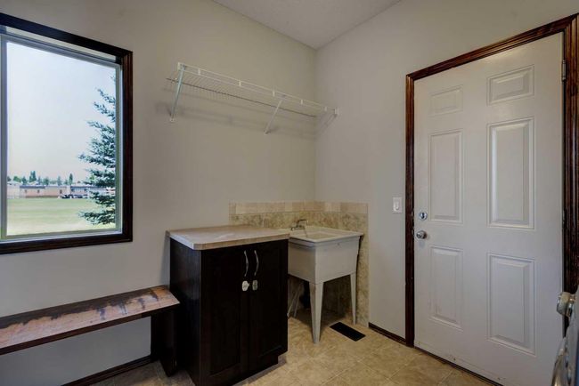 71 Chapman Green Se, House other with 5 bedrooms, 4 bathrooms and 4 parking in Calgary AB | Image 16