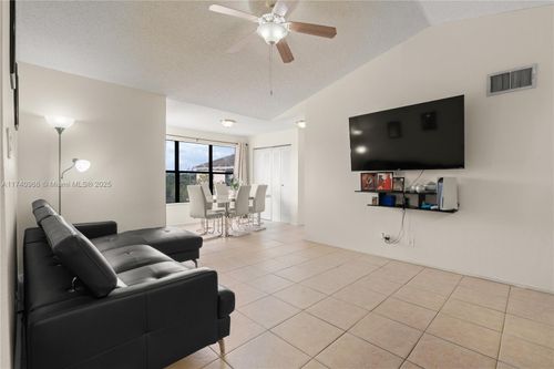 apt-5307-2866 S University Dr, Davie, FL, 33328-1405 | Card Image