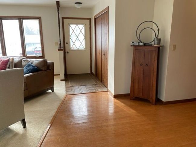 1707 Miller Rd, Home with 3 bedrooms, 1 bathrooms and null parking in Lake Geneva WI | Image 4