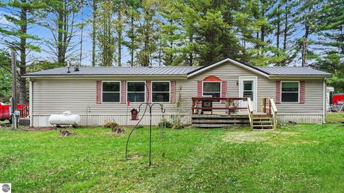 936 N Coleman Road, Shepherd, MI, 48883 | Card Image