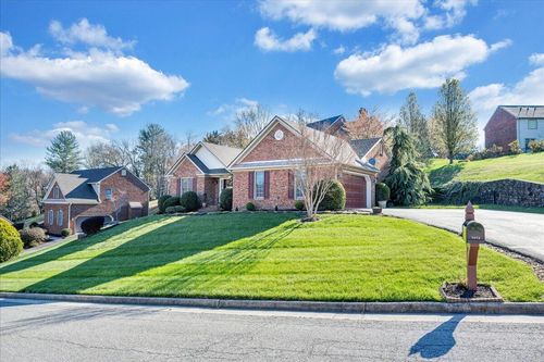7973 Hollins Court Dr, Roanoke, VA, 24019-4428 | Card Image