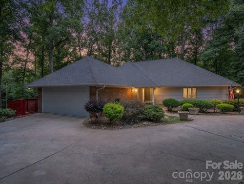 1810 Arbor Way Dr, Shelby, NC, 28150-6166 | Card Image