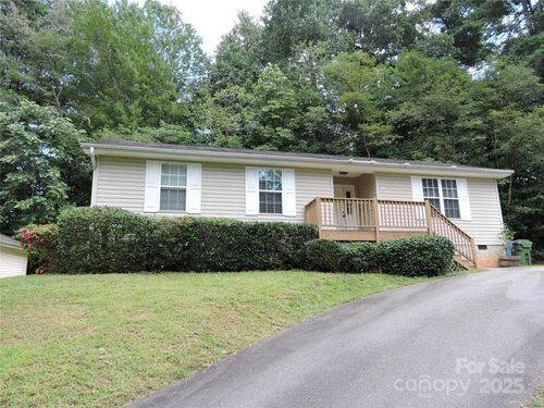 13 Dawson Pl, Asheville, NC, 28803-1364 | Card Image