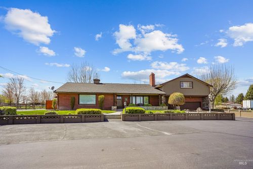 3224 Overland, Burley, ID, 83318 | Card Image