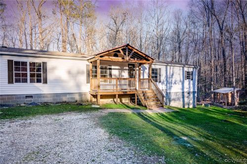 17540 New Kent Hwy, Barhamsville, VA, 23011-2046 | Card Image