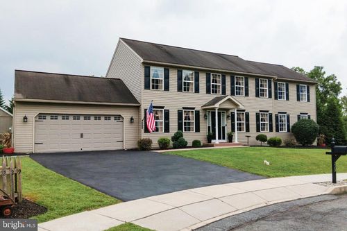 229 Homestead Ave, Bernville, PA, 19506-9544 | Card Image