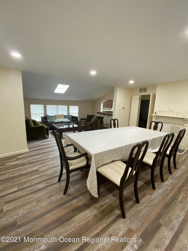 372 Lake Ave, House other with 4 bedrooms, 2 bathrooms and null parking in Oakhurst NJ | Image 4