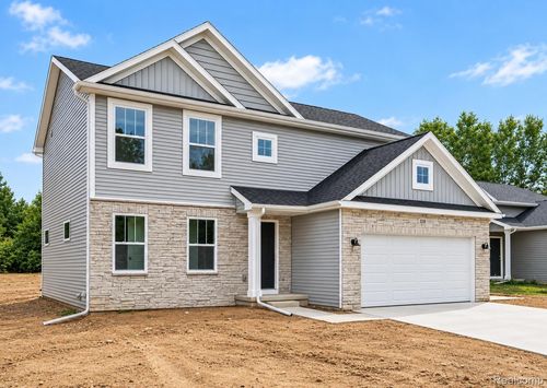 2110 Stillwater Dr, Davison, MI, 48423-2075 | Card Image