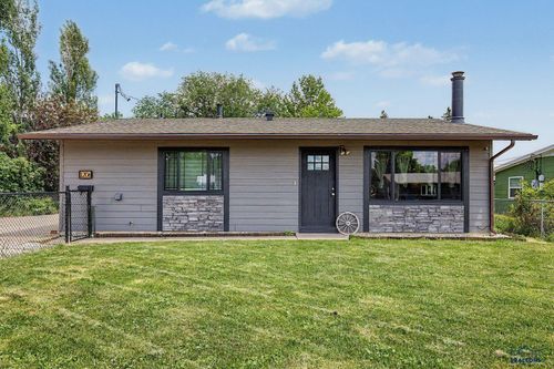 1206 Woodlawn Dr, Rapid City, SD, 57701-0767 | Card Image