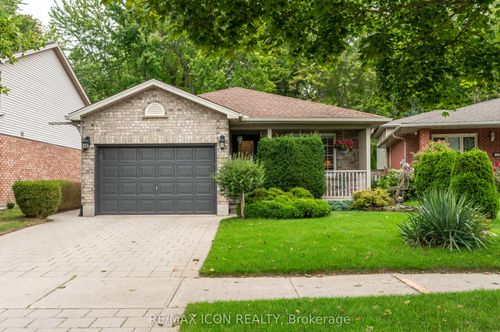 113 Bournemouth Drive, London East, ON, N5V4T1 | Card Image