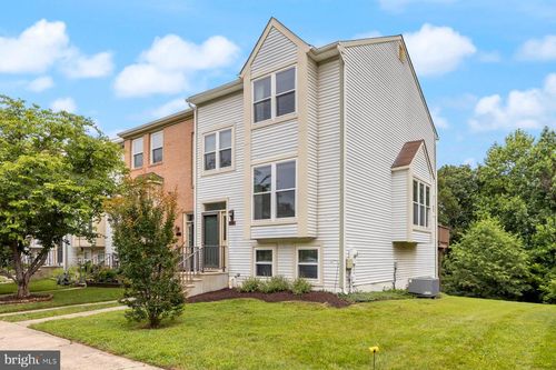 7817 Falling Leaves Ct, ELLICOTT CITY, MD, 21043-6950 | Card Image