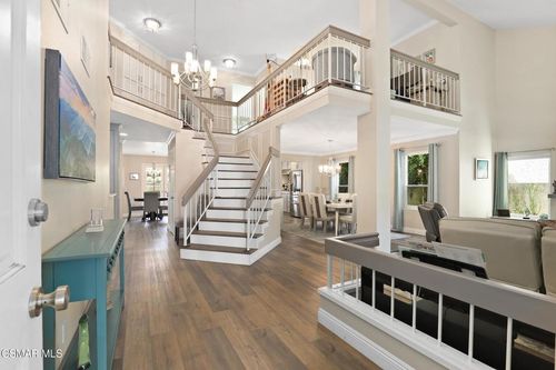 12490 Spring Creek Rd, Moorpark, CA, 93021-2752 | Card Image