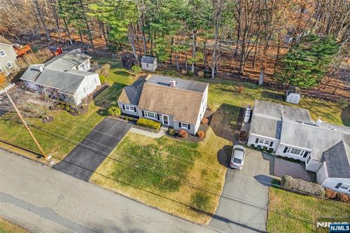 45 Memory Ln, Denville, NJ, 07834-2457 | Card Image