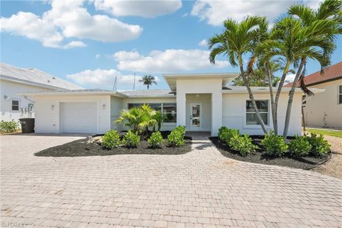 18195 Cutlass Dr, Fort Myers Beach, FL, 33931-2301 | Card Image