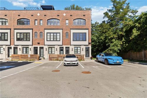 25-405 Plains Rd E, Burlington, ON, L7T2C9 | Card Image