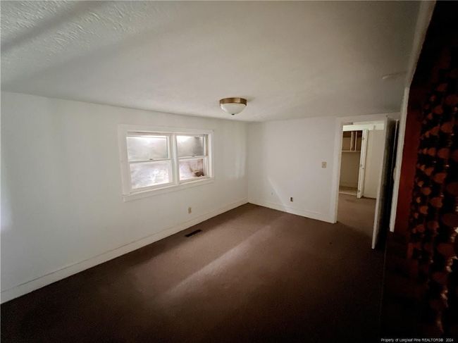Photo 11 | Image 11