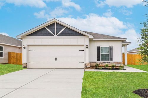 15806 Berry Hill Dr, Conroe, TX, 77303-2084 | Card Image